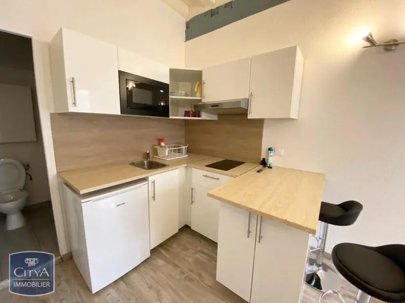 Photo 1 Appartement 1 pièce 16.4m²