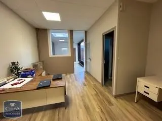 Photo 5 Local Commercial 165m²