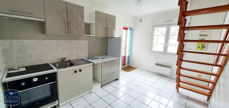 Photo 1 Appartement 1 pièce 24.77m²