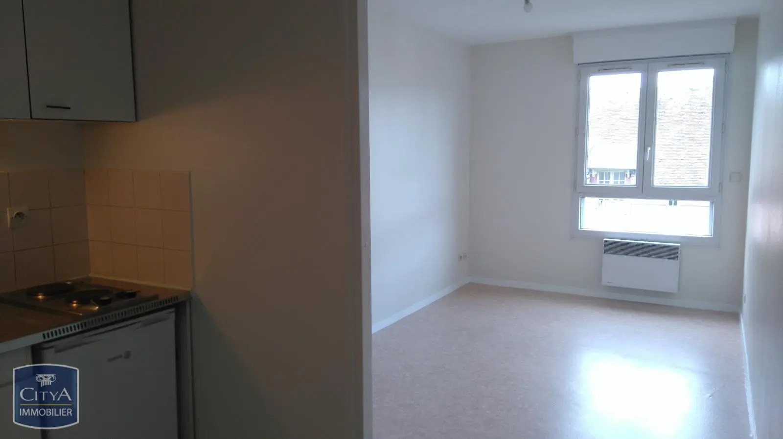 Photo 1 Appartement 1 pièce 19.6m²