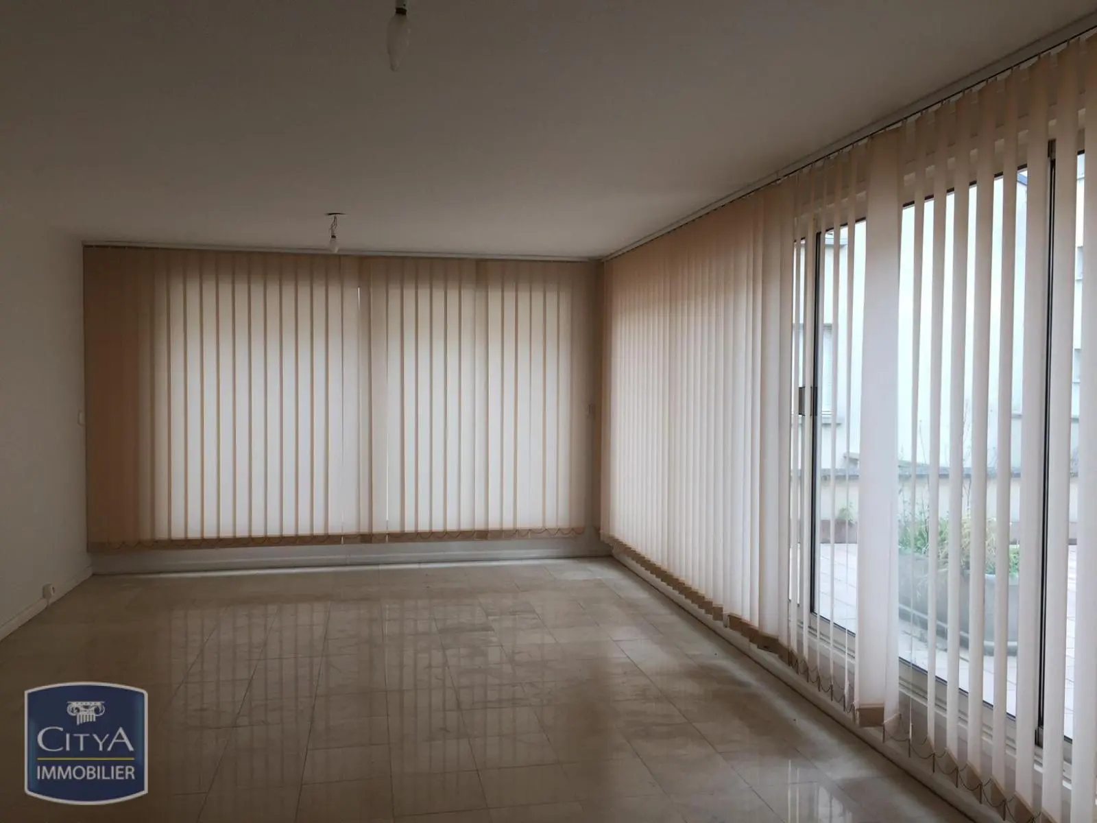 Photo 2 Appartement 6 pièces 153.13m²