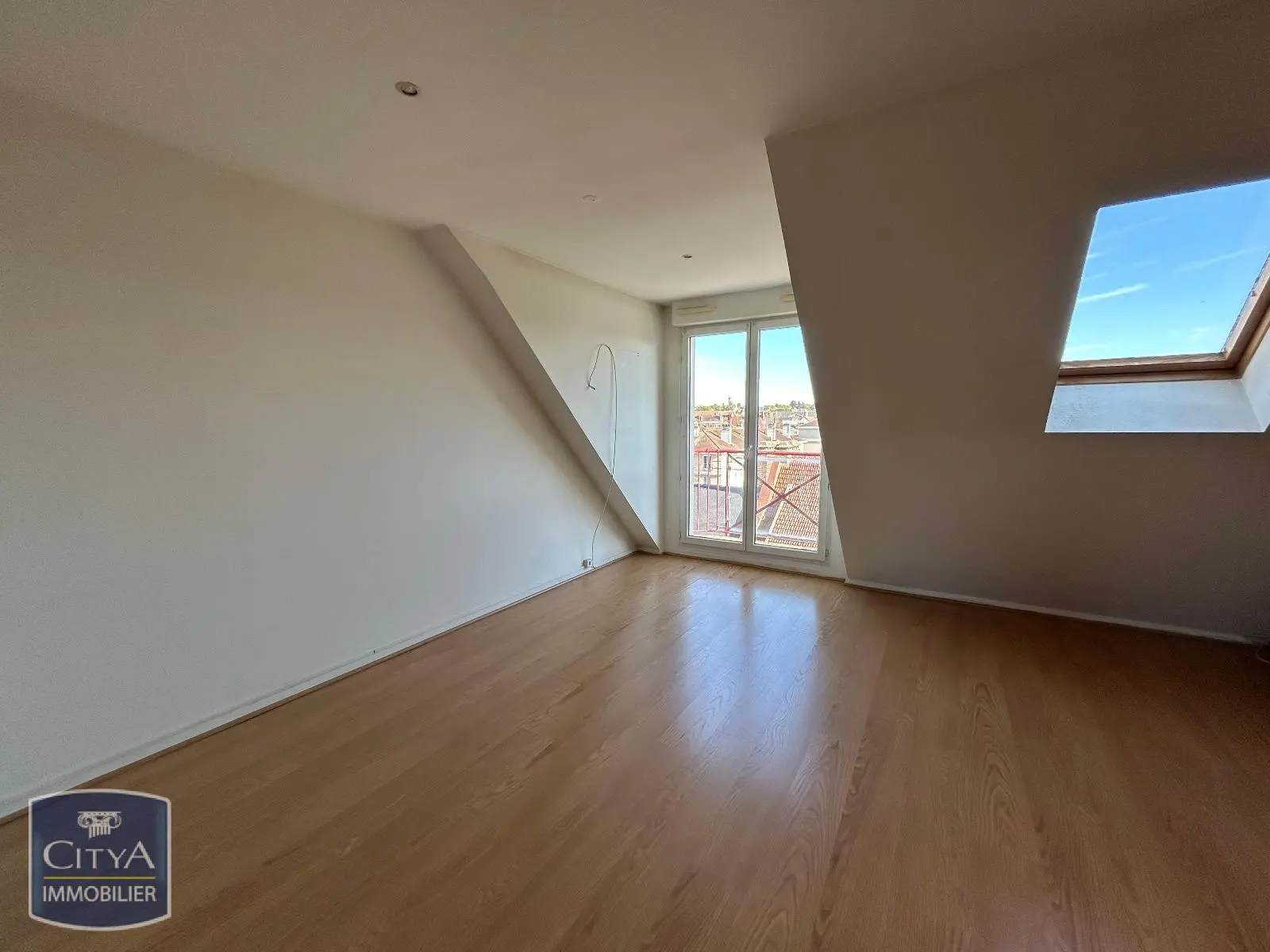 Photo 2 Appartement 5 pièces 84.64m²