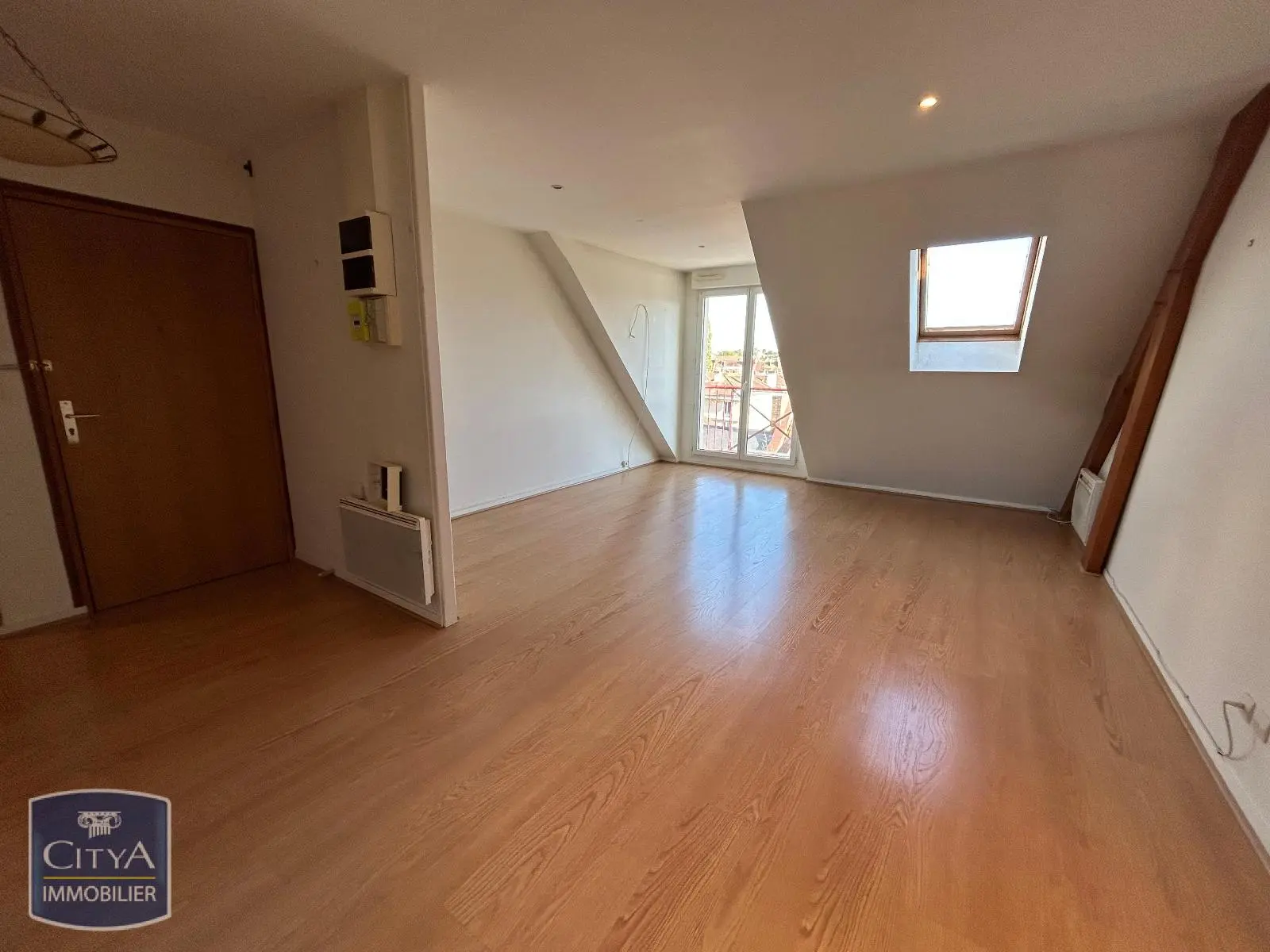 Photo 1 Appartement 5 pièces 84.64m²
