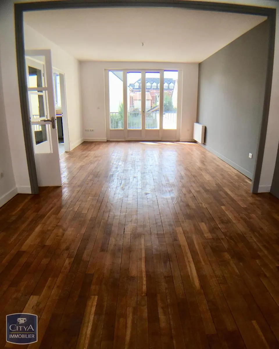 Photo 1 Appartement 5 pièces 102.19m²