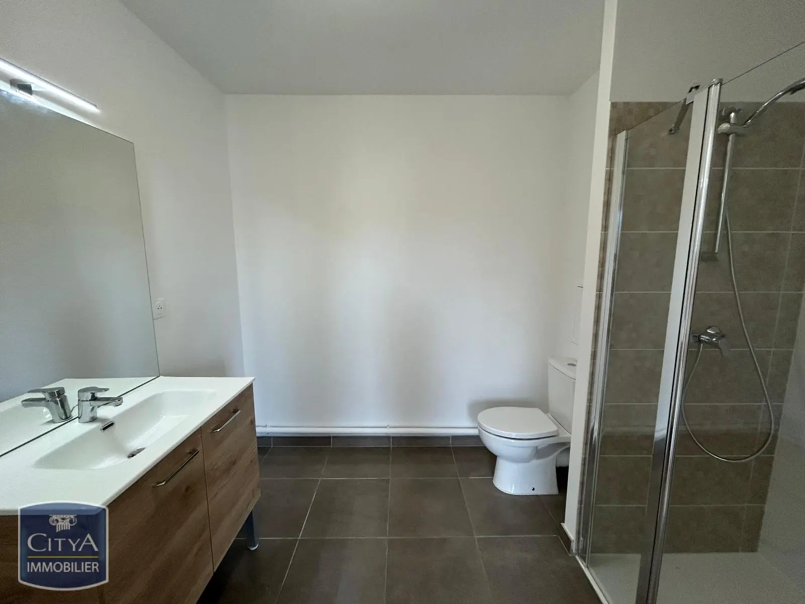 Photo 2 Appartement 1 pièce 29.57m²