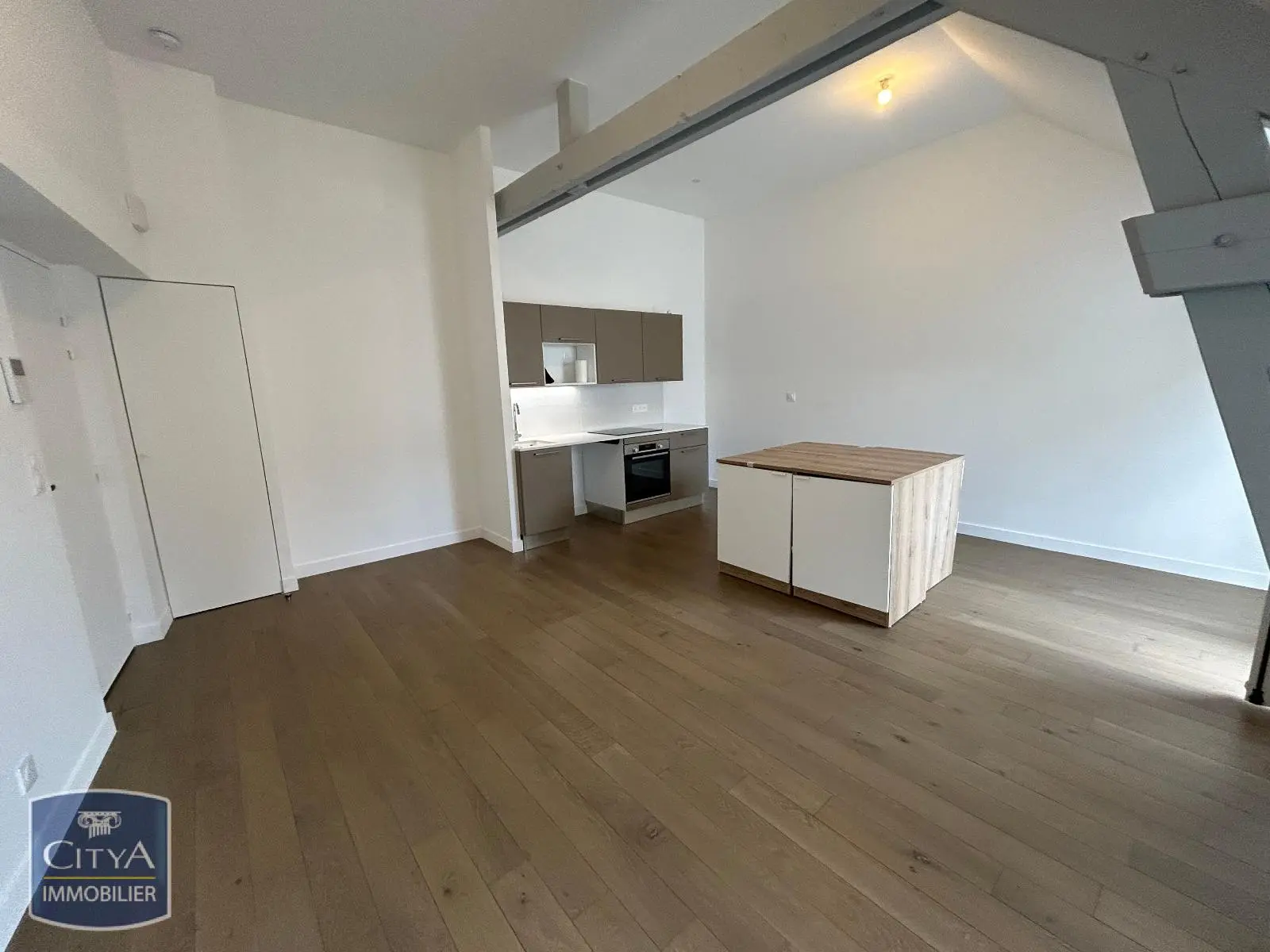 Photo 2 Appartement 2 pièces 45.85m²