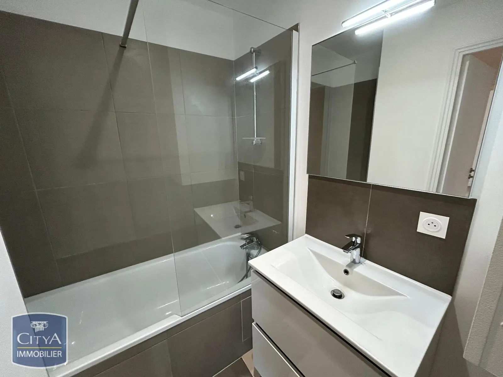 Photo 8 Appartement 2 pièces 45.85m²