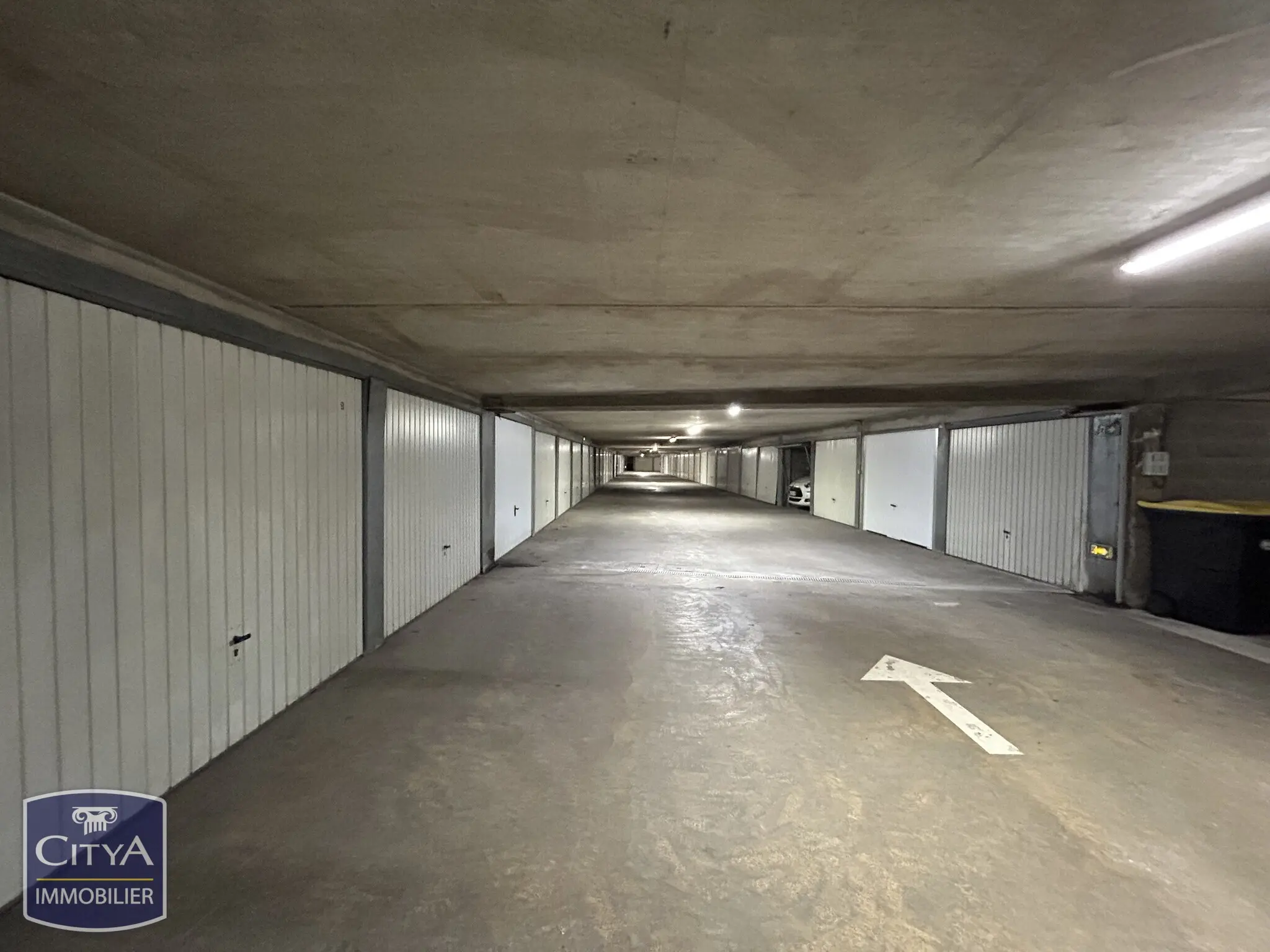 Photo 2 Parking 14m²