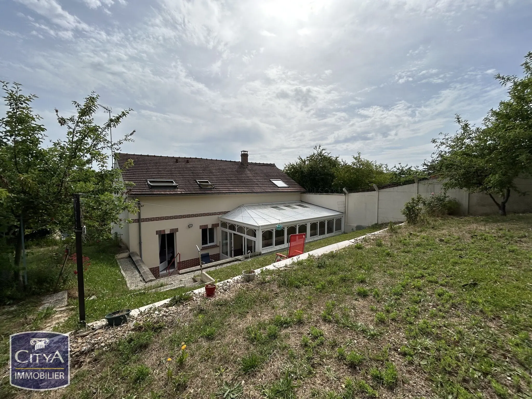 Photo 1 Maison 5 pièces 162m²