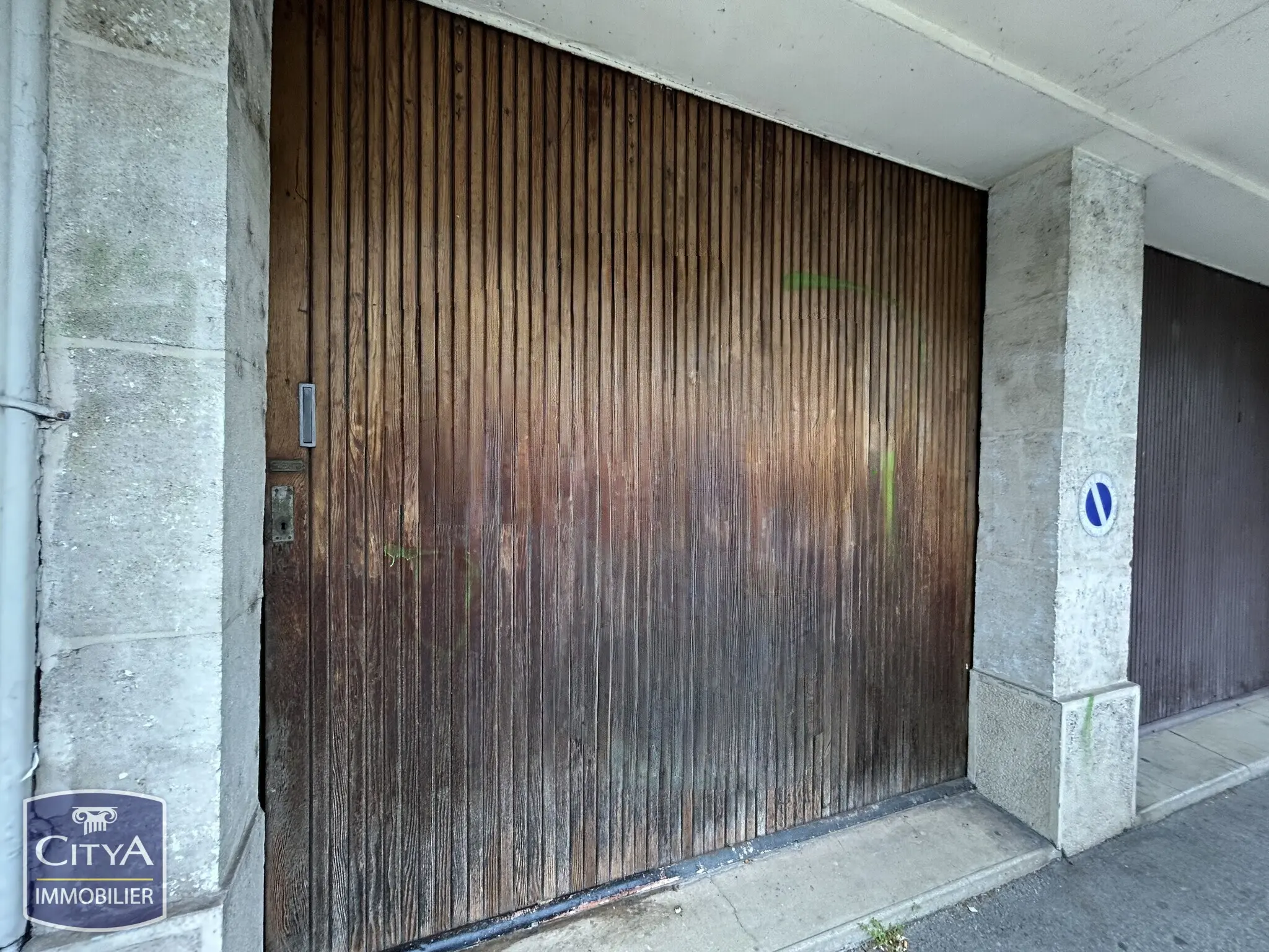Photo 1 Parking 14m²
