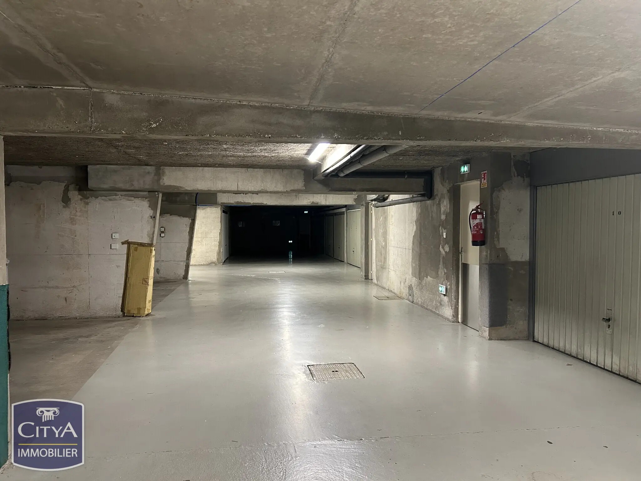 Photo 2 parking Beauvais