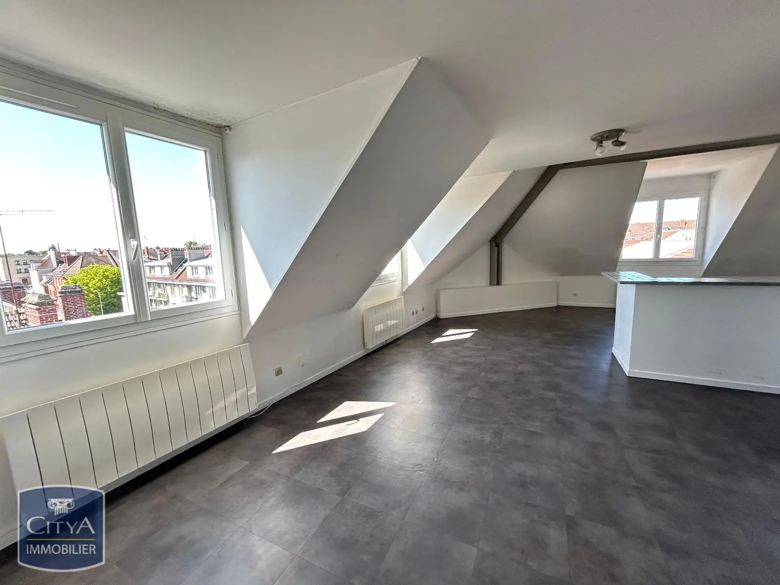 Photo 2 Appartement 1 pièce 58m²