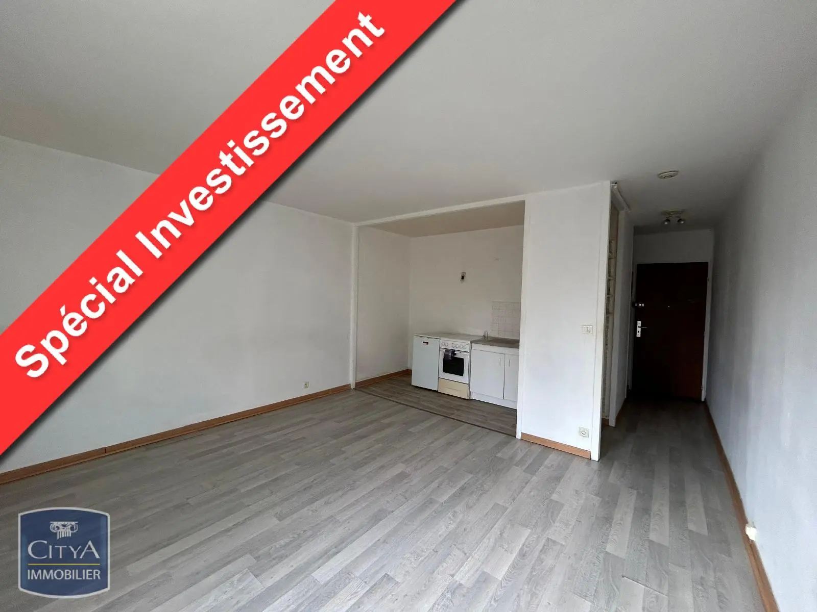 Photo 1 Appartement 1 pièce 33m²