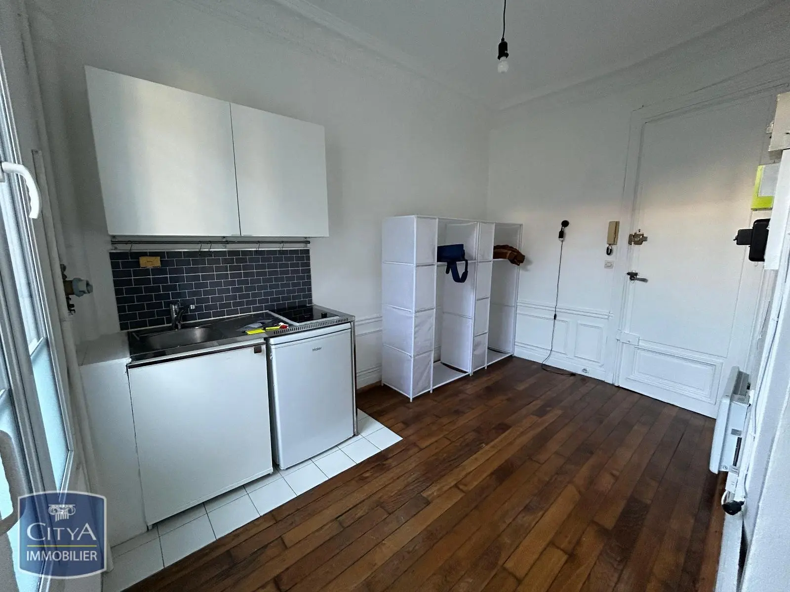 Photo 1 Appartement 1 pièce 12.8m²