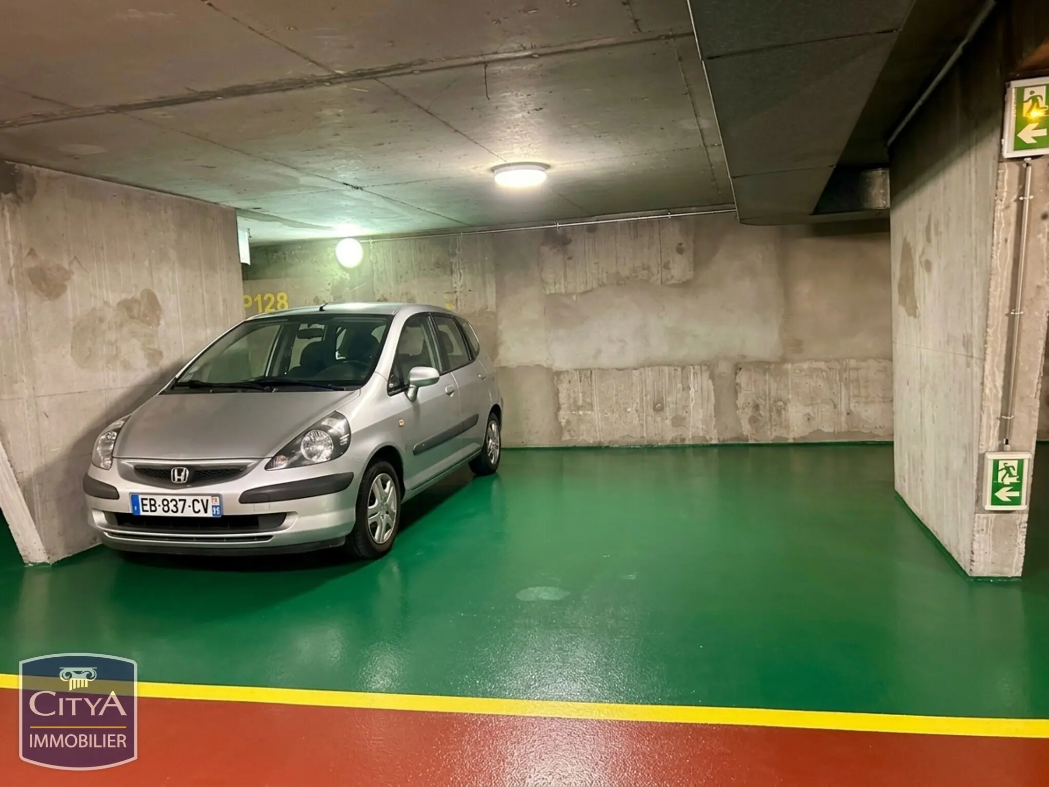Photo 1 Parking 13m²