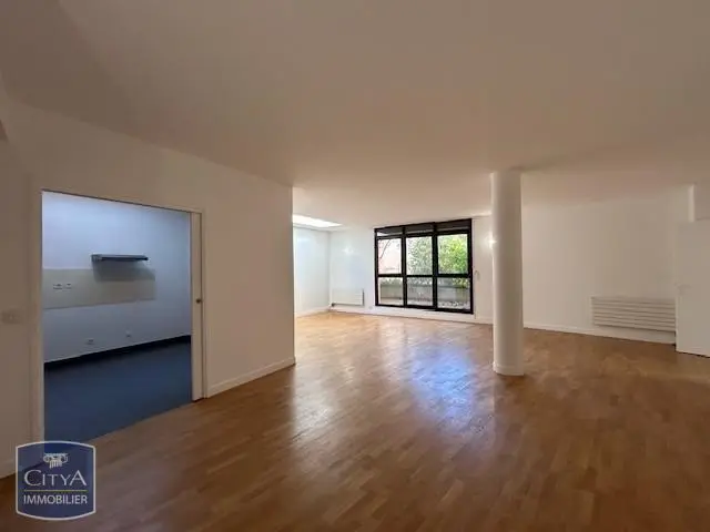 Photo 1 Appartement 3 pièces 113.8m²