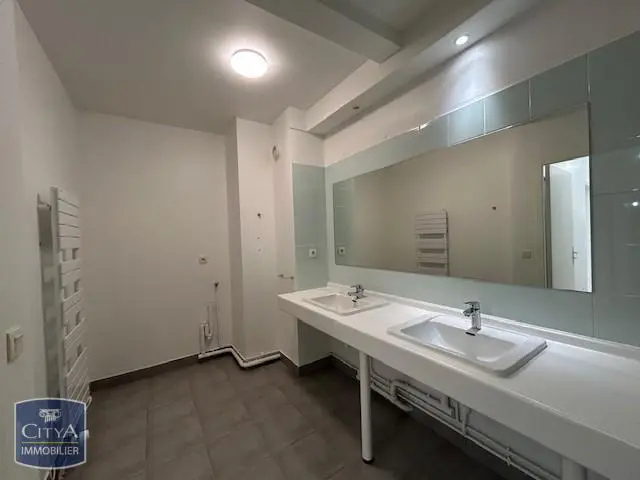 Photo 12 Appartement 3 pièces 113.8m²