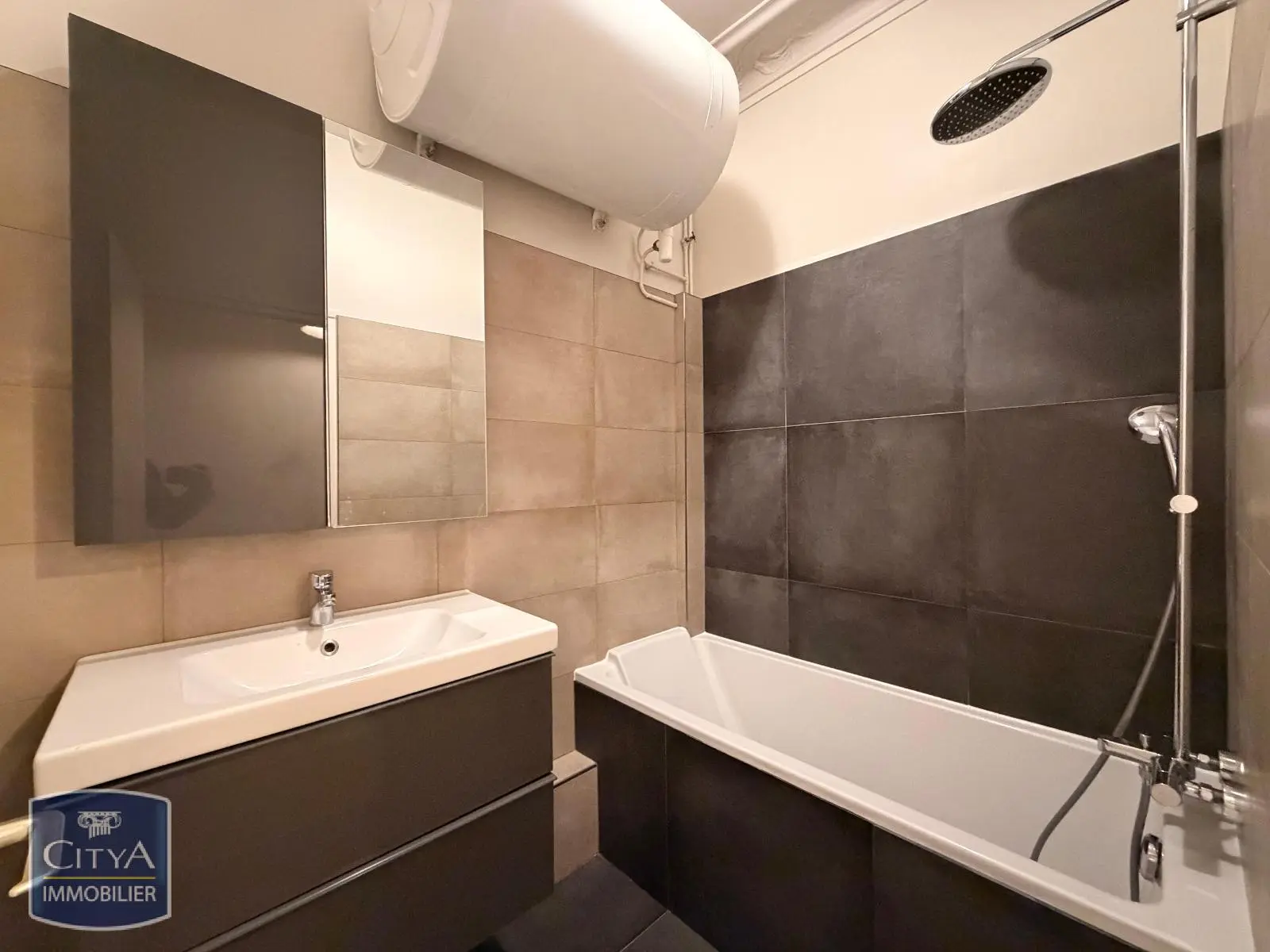 Photo 11 Appartement 6 pièces 140.01m²