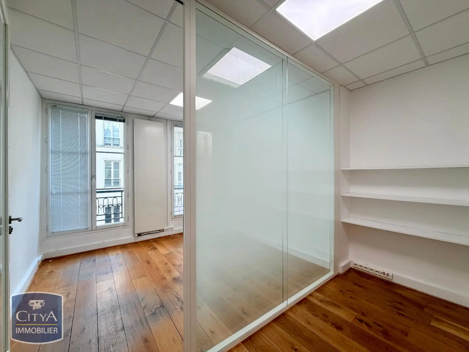 Photo 15 Local Professionnel 264m²