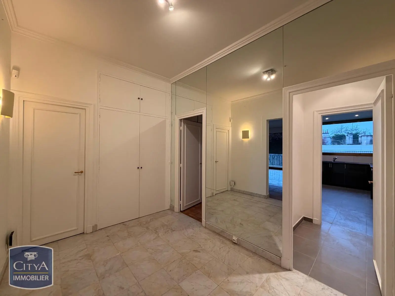 Photo 5 Appartement 2 pièces 95.9m²