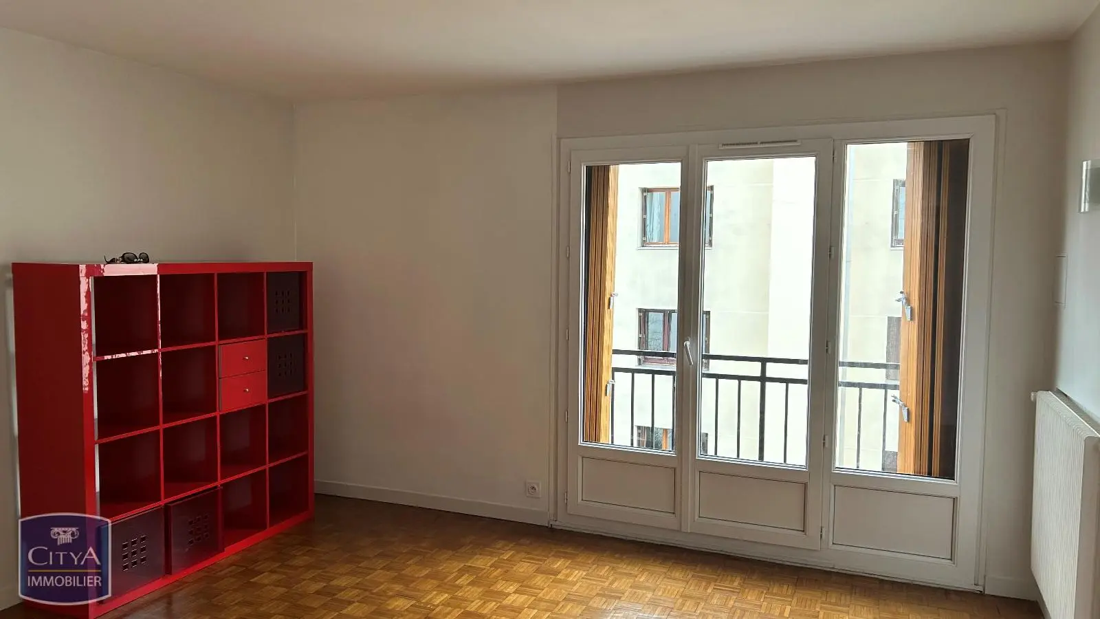 Photo 1 appartement Suresnes