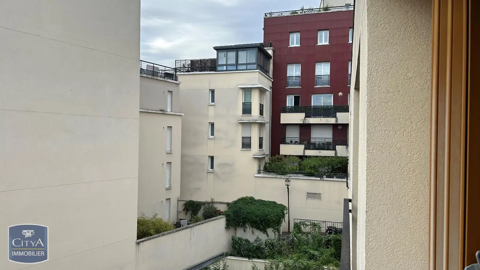 Photo 7 appartement Suresnes