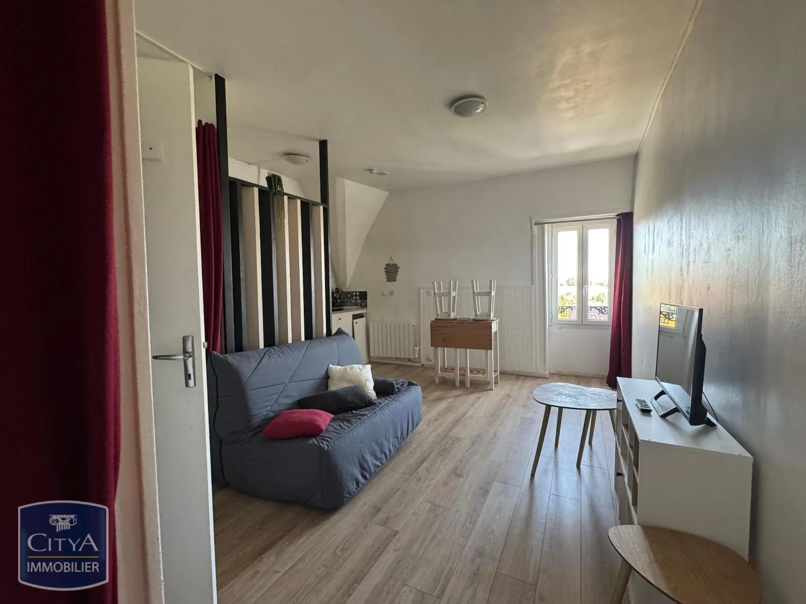 Photo 1 Appartement 1 pièce 25.67m²