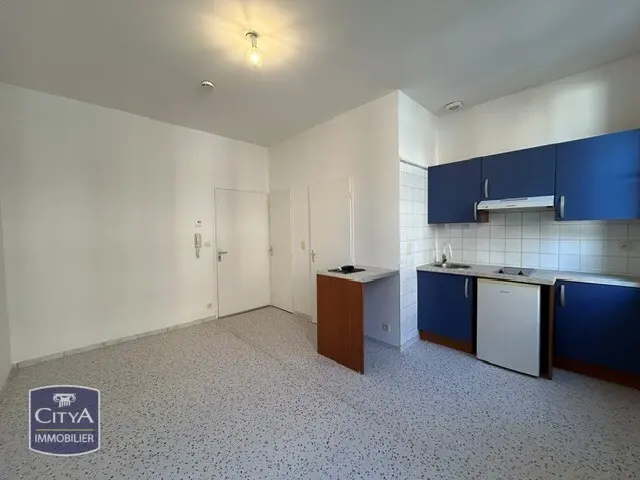 Photo 1 Appartement 1 pièce 17.7m²