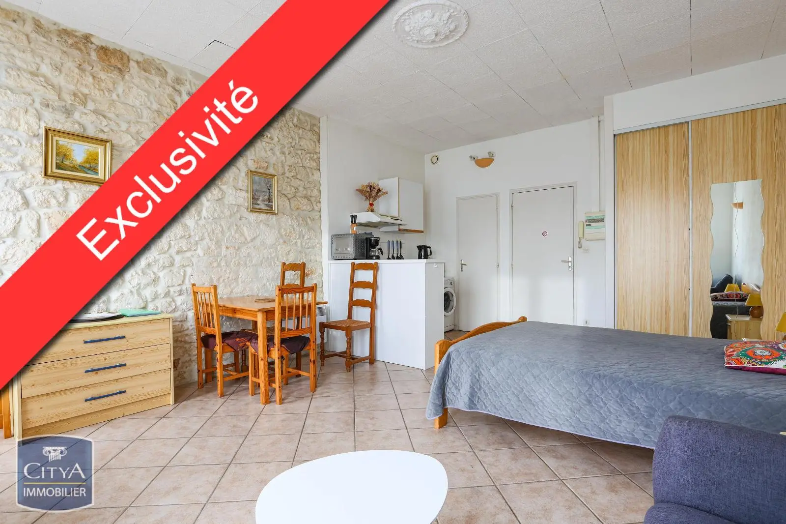 Photo 1 Appartement 1 pièce 27m²