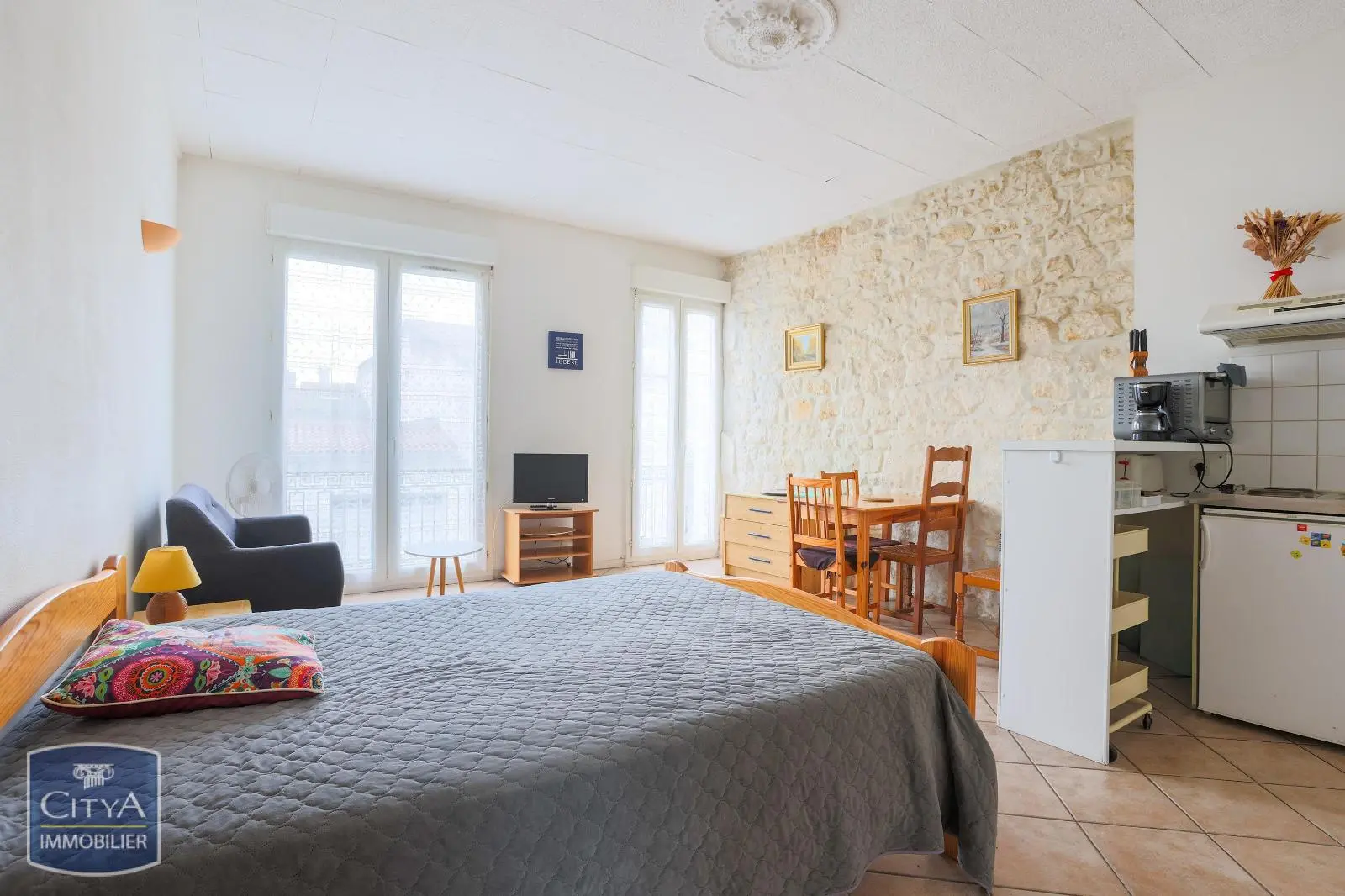 Photo 2 Appartement 1 pièce 27m²