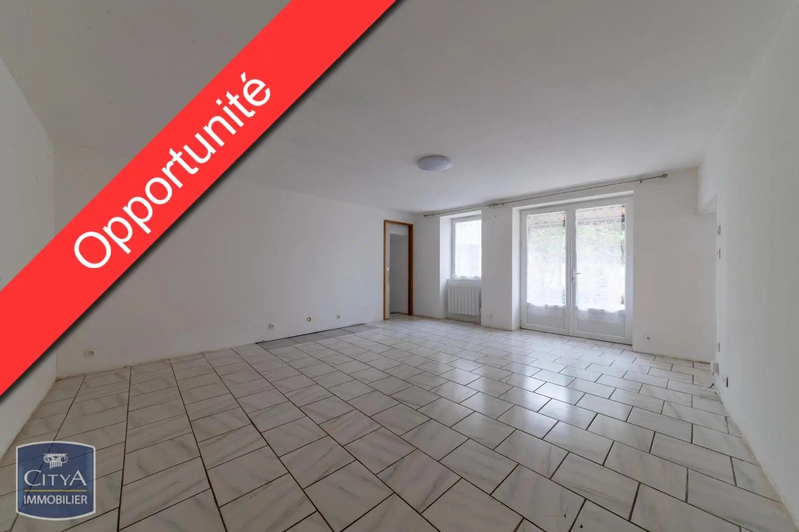 Photo 1 pour Maison 4 pièces 150m² Photo 1 Maison 4 pièces 150m²