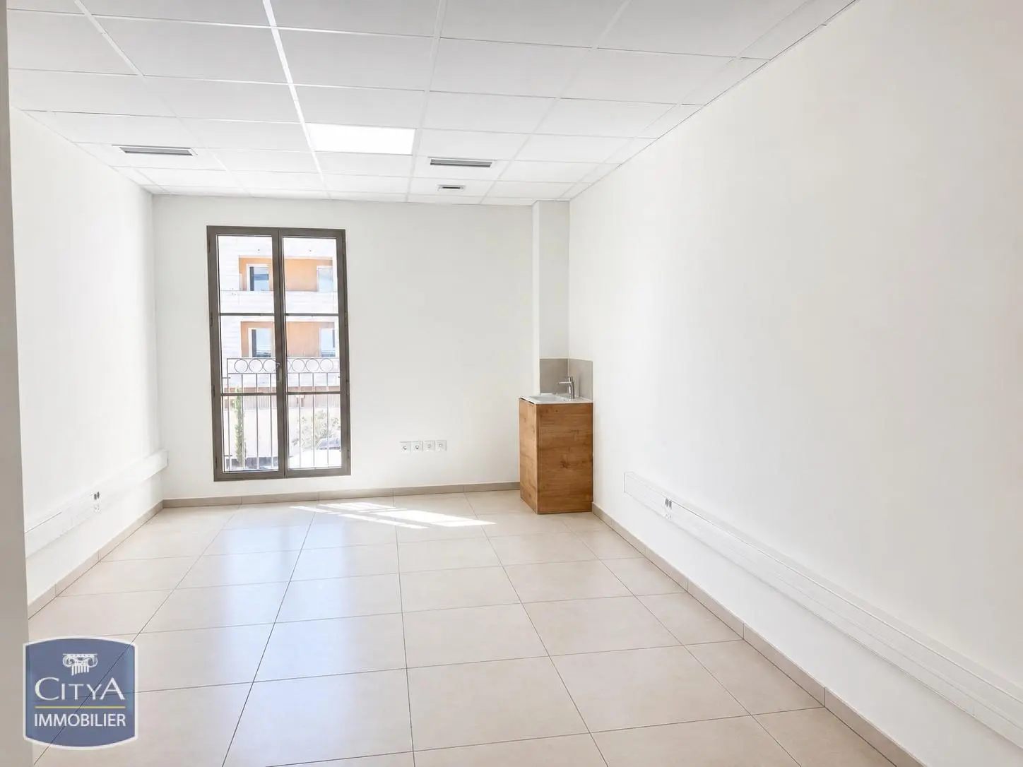 Photo 3 Local Professionnel 1 pièce 22.23m²