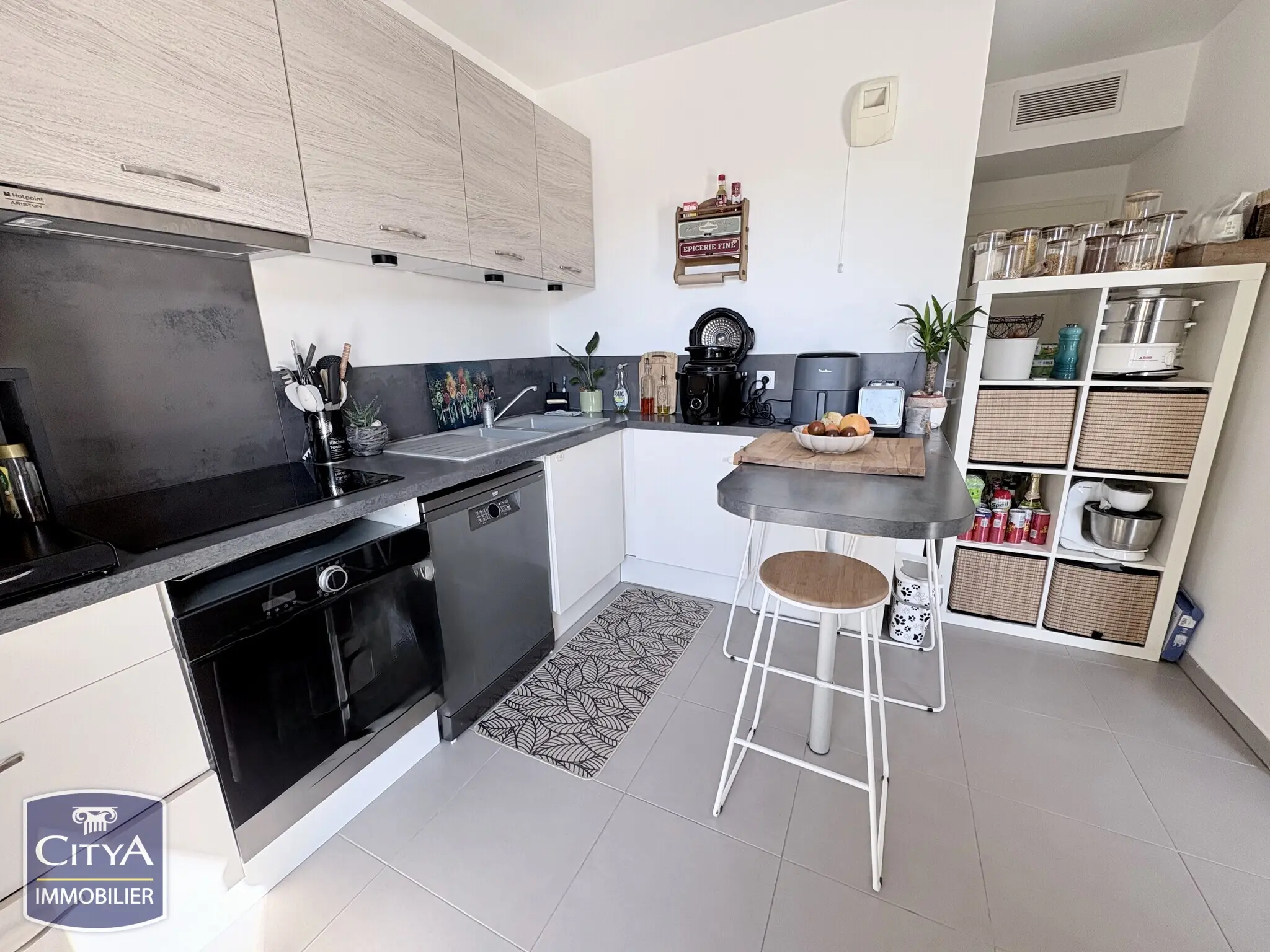 Photo 3 appartement Salon-de-Provence