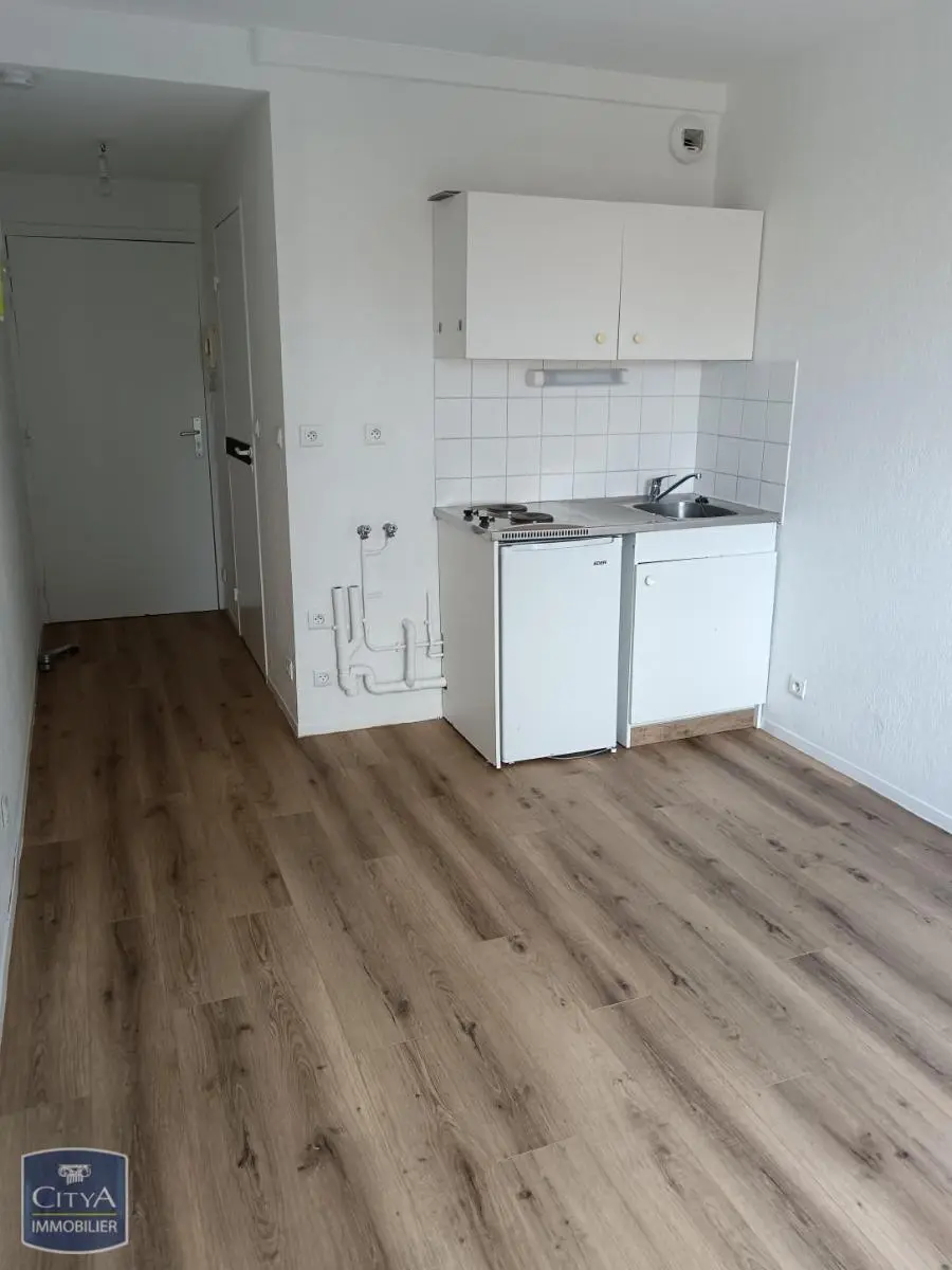 Photo 1 Appartement 1 pièce 17m²