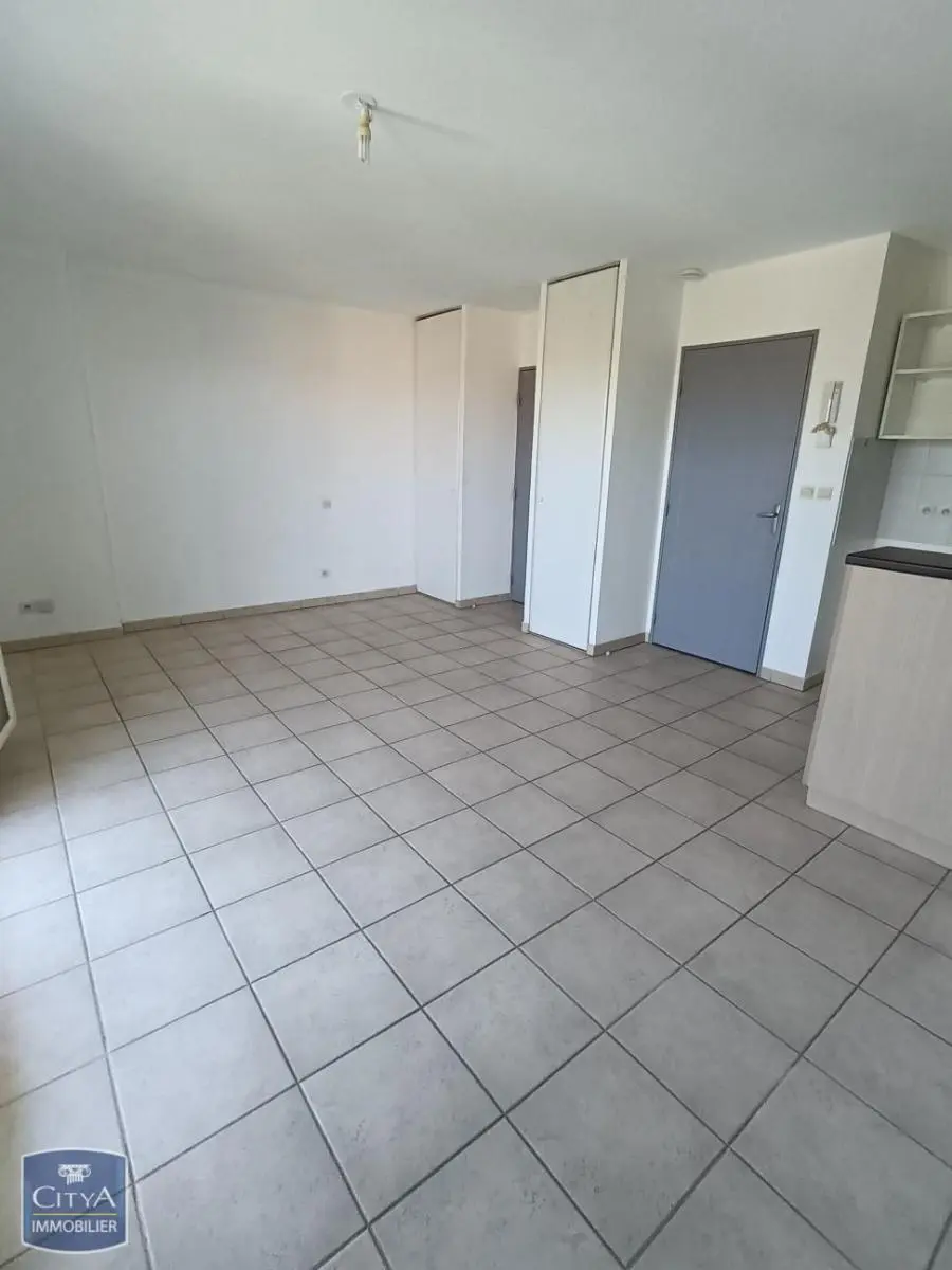 Photo 1 Appartement 1 pièce 29.3m²