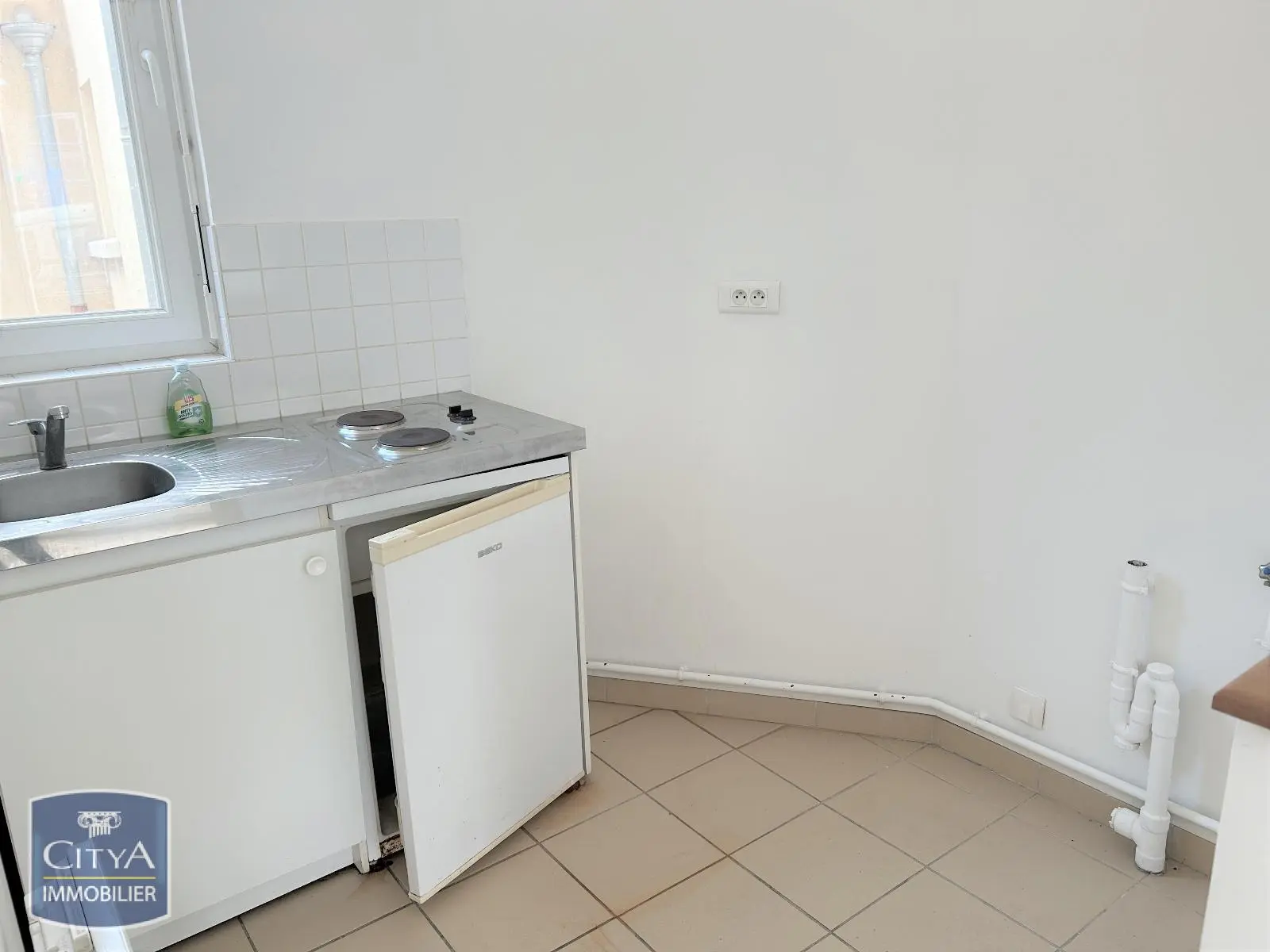 Photo 2 Appartement 1 pièce 27.31m²
