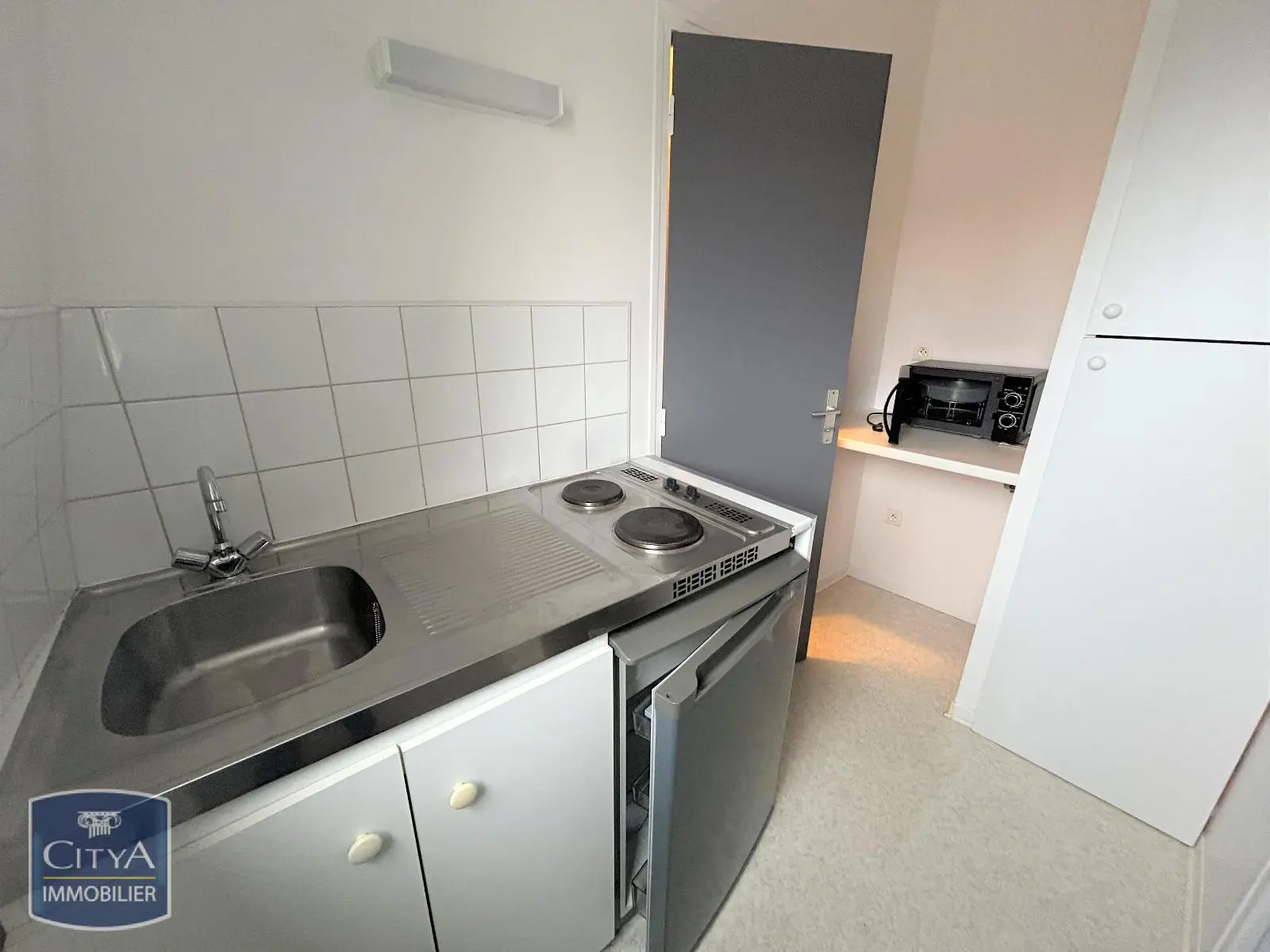 Photo 3 Appartement 1 pièce 20.31m²