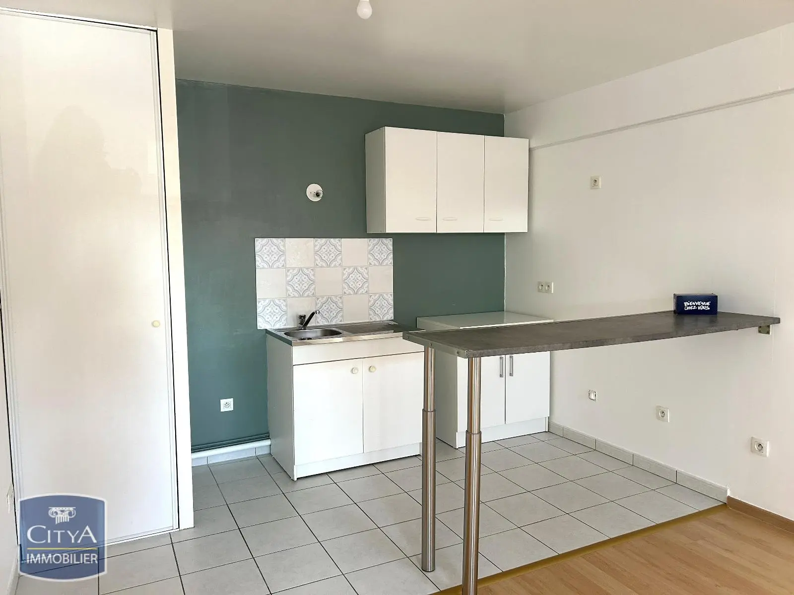 Photo 2 Appartement 1 pièce 32.65m²