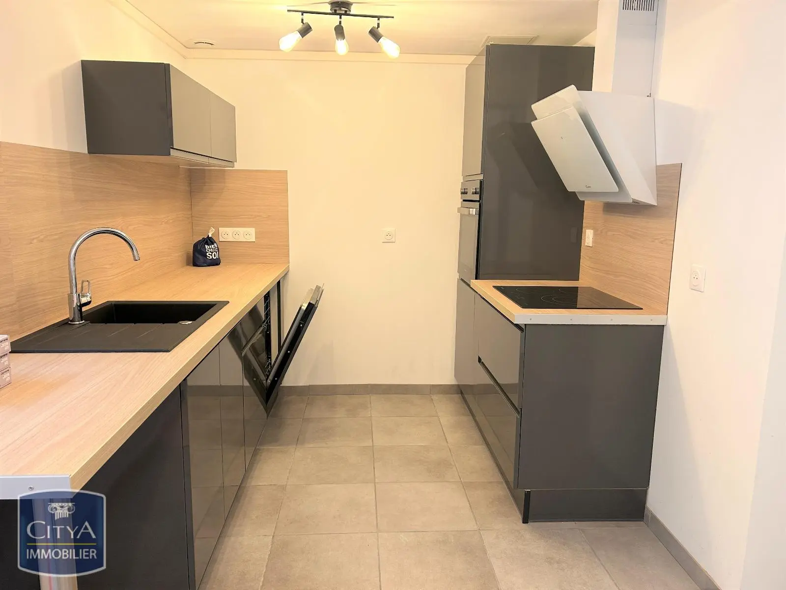 Photo 2 Maison 4 pièces 72.57m²