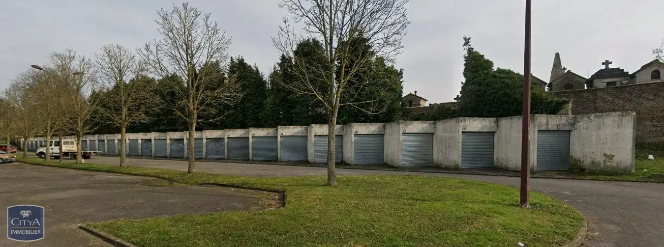 Photo 1 Parking