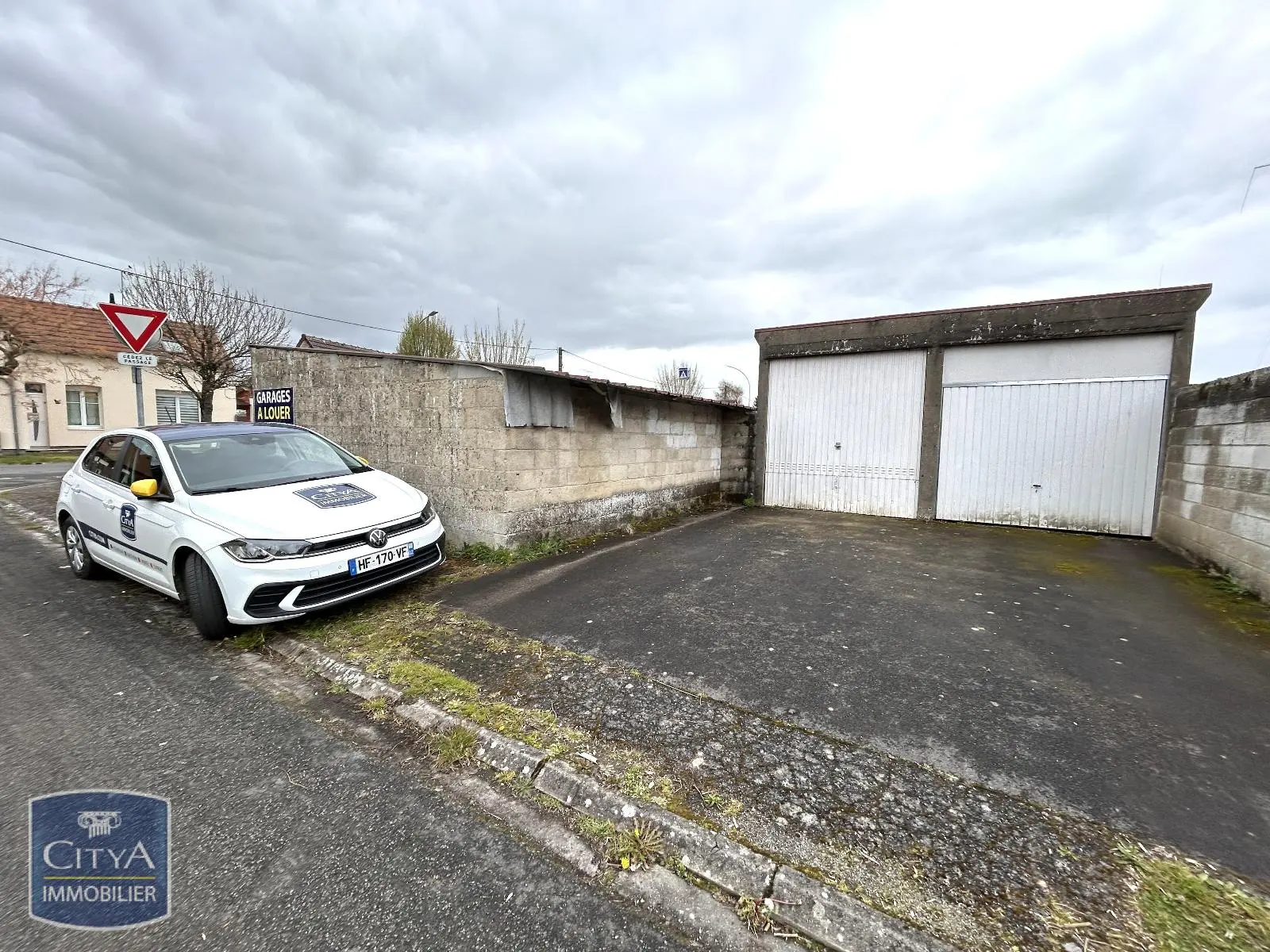 Photo 1 Parking 12m²