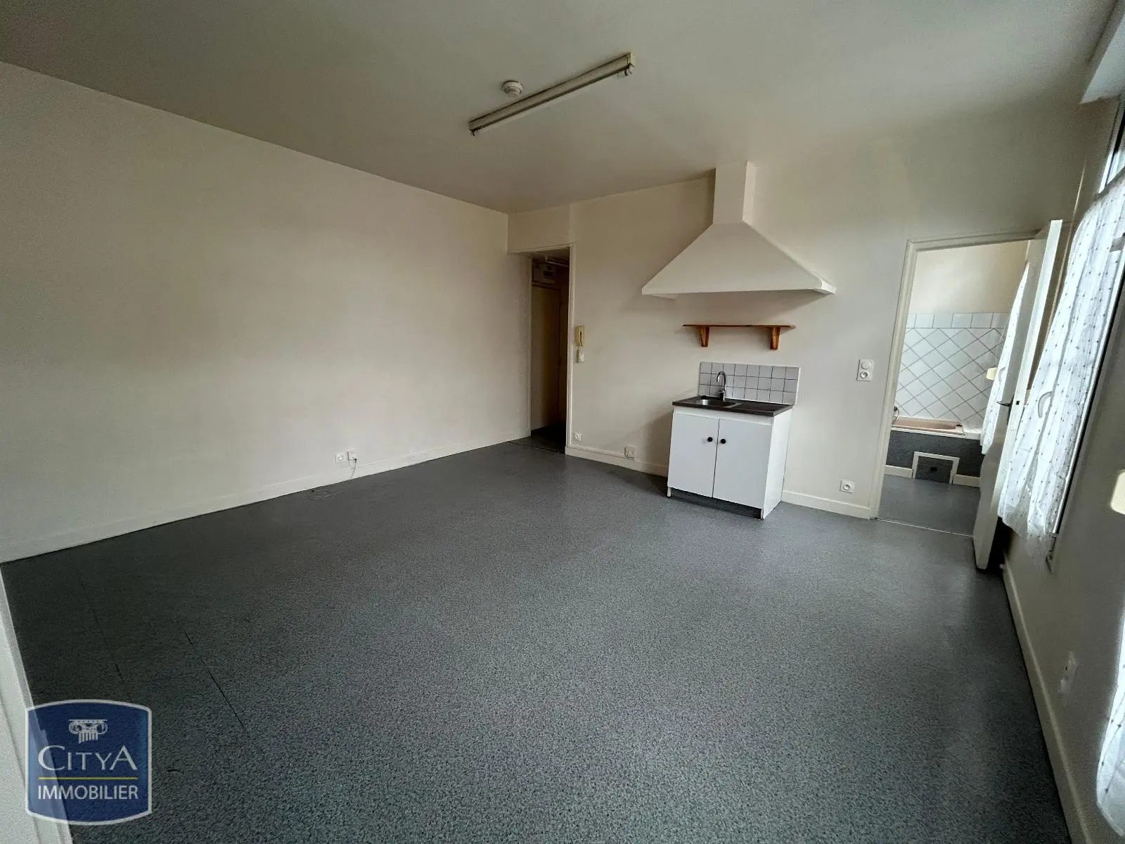 Photo 2 Appartement 1 pièce 26.03m²