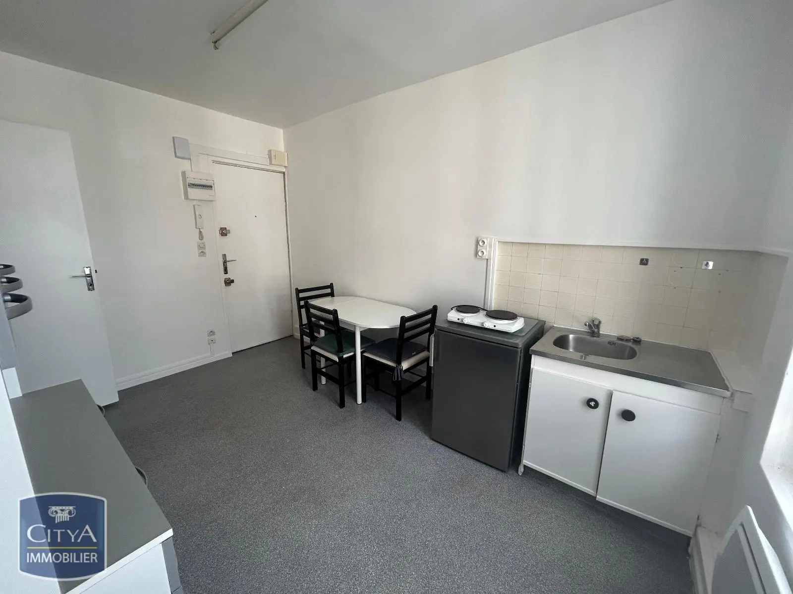 Photo 2 Appartement 2 pièces 22.64m²