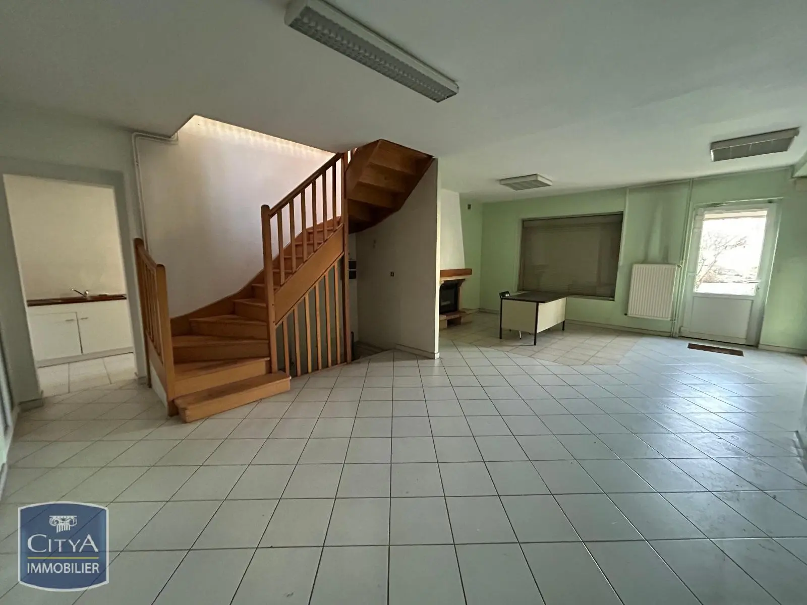 Photo 5 Local Commercial