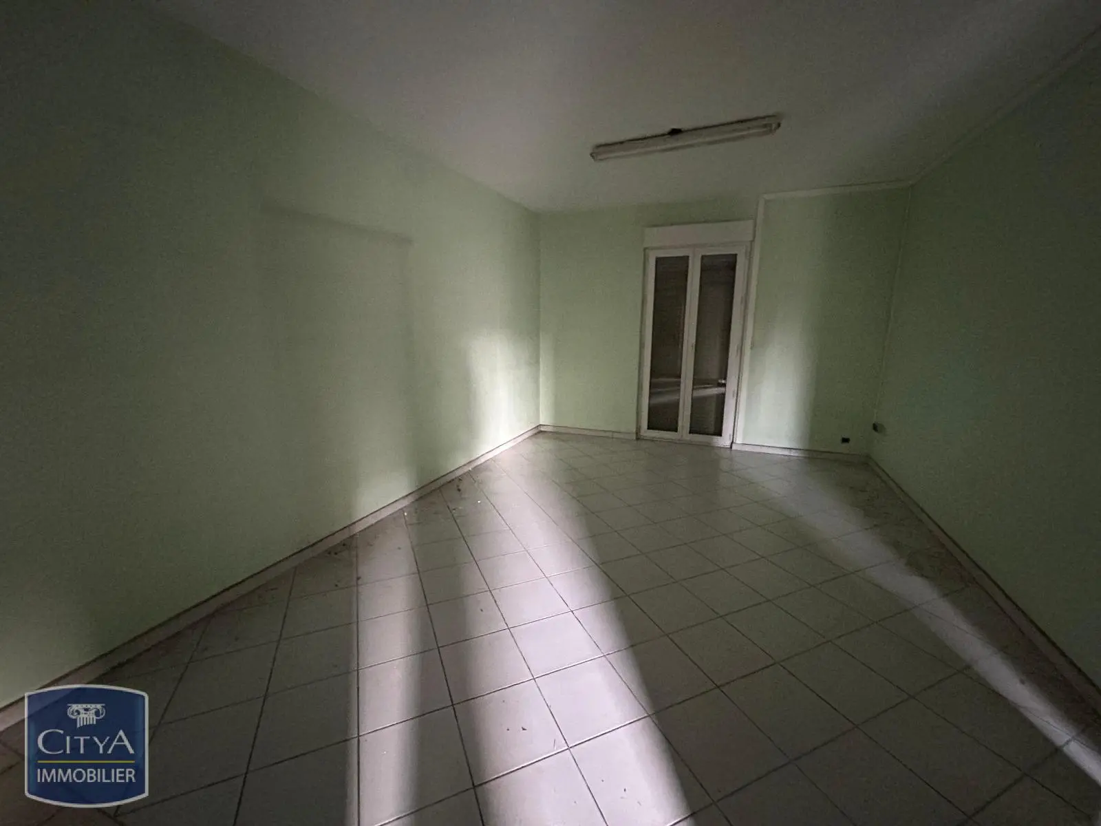 Photo 7 Local Commercial