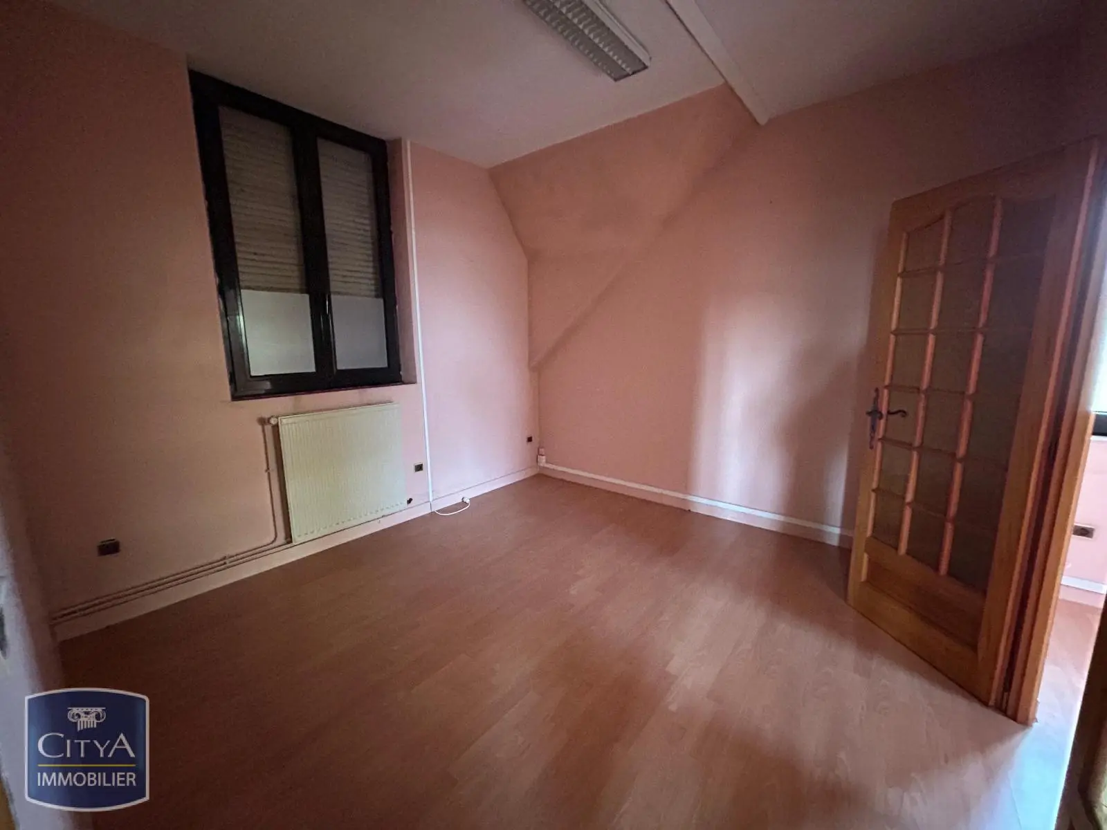 Photo 14 Local Commercial