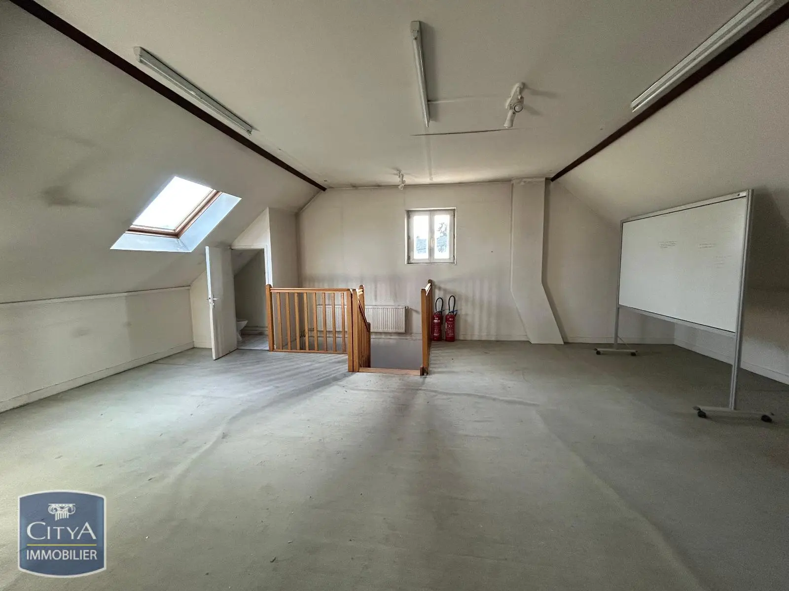 Photo 10 Local Commercial