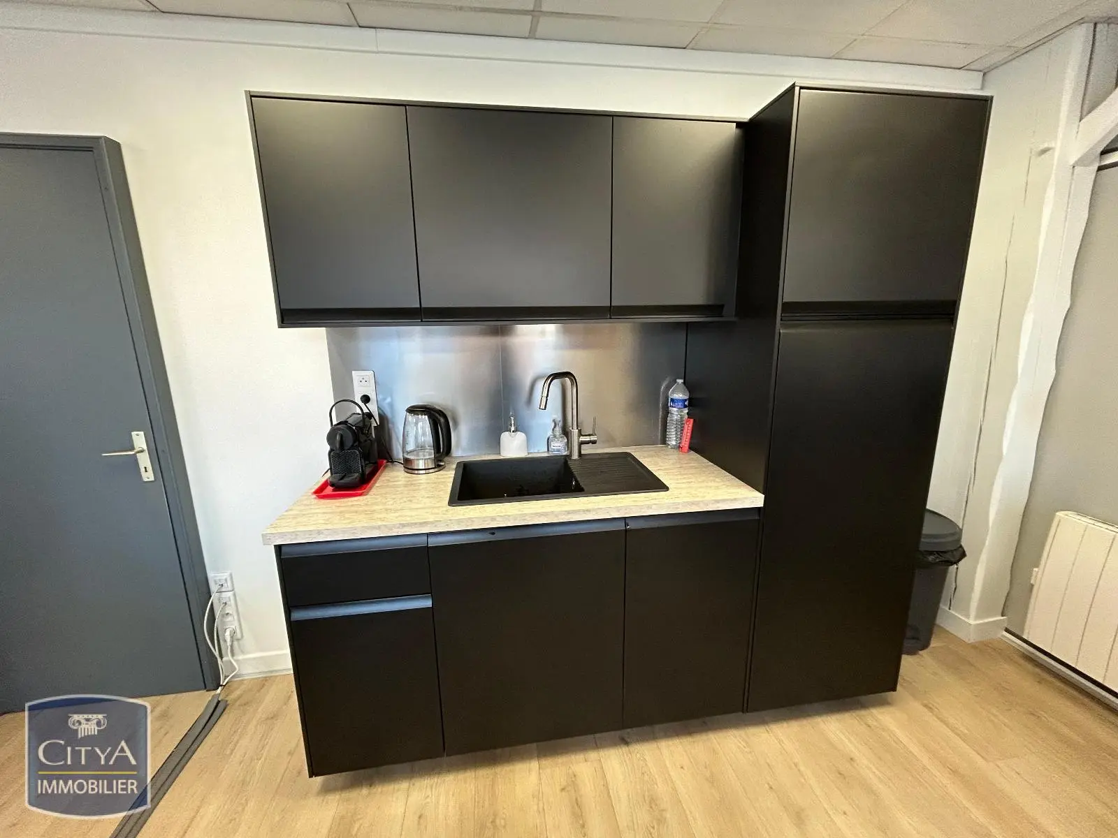 Photo 4 Local Commercial