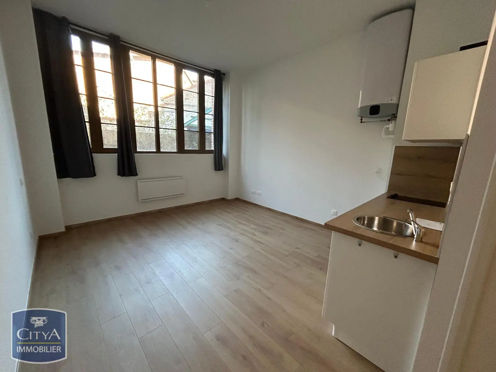 Photo 1 Appartement 1 pièce 25.4m²