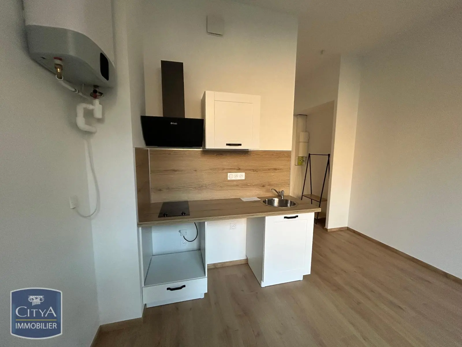 Photo 2 Appartement 1 pièce 25.4m²
